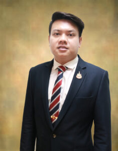 <font size='3px'>นายแพทย์ญาณกิตติ์ ห่วงทรัพย์ <br />อนุกรรมการ</font>